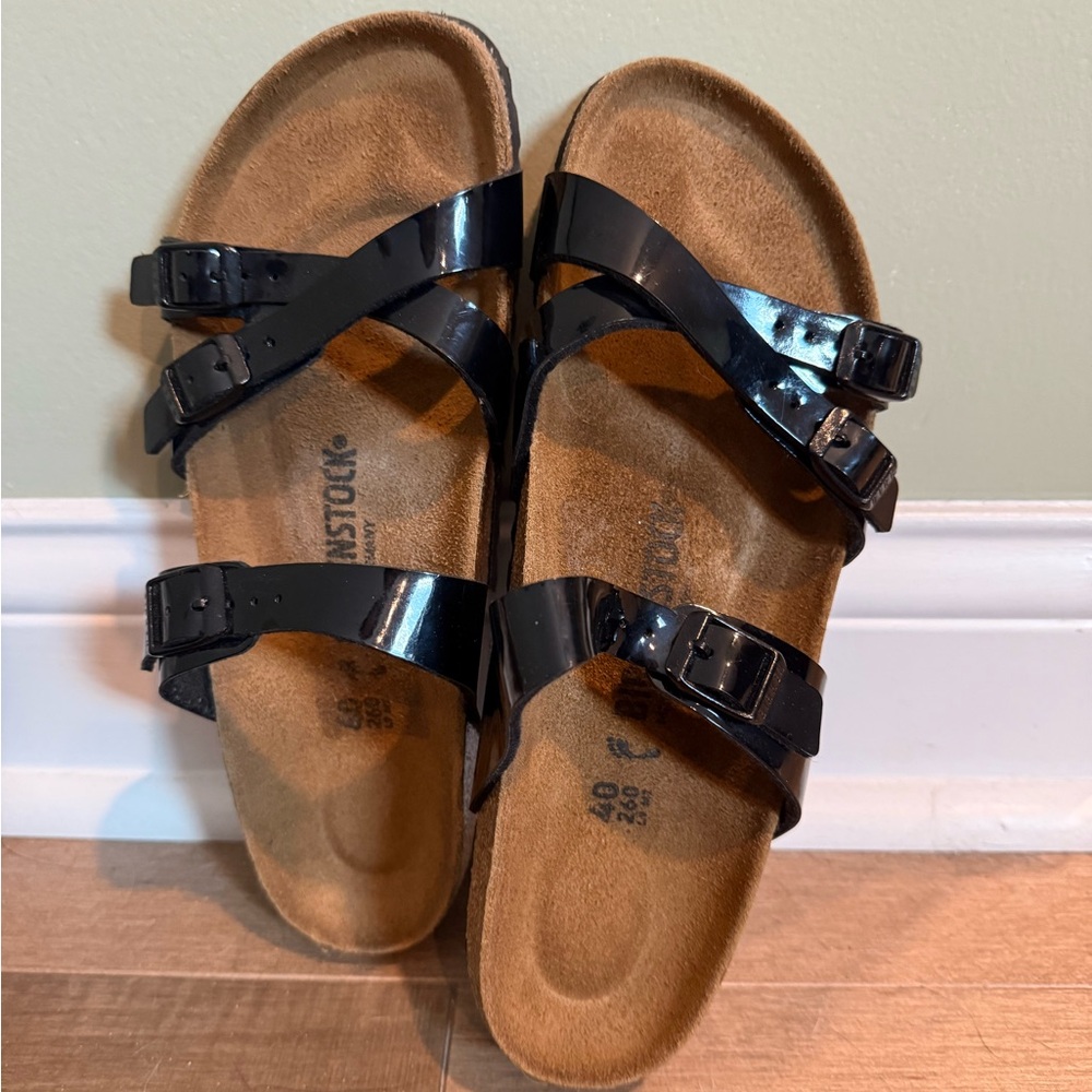 Birkenstock Franca patent leather sandals in black size 40
